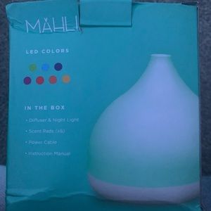 Mahli simplebreeze diffuser and night light
